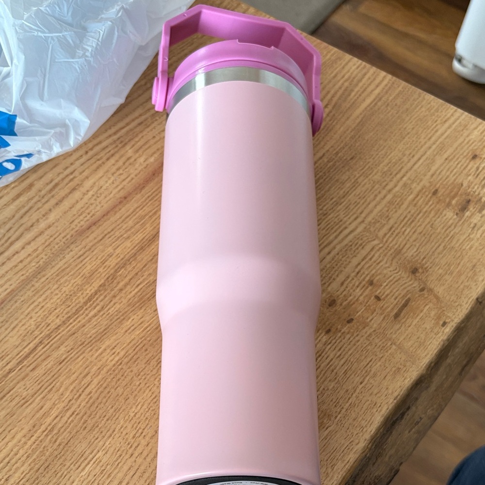Five Below HydraSip 32 oz Light Pink Tumbler with Top Handle